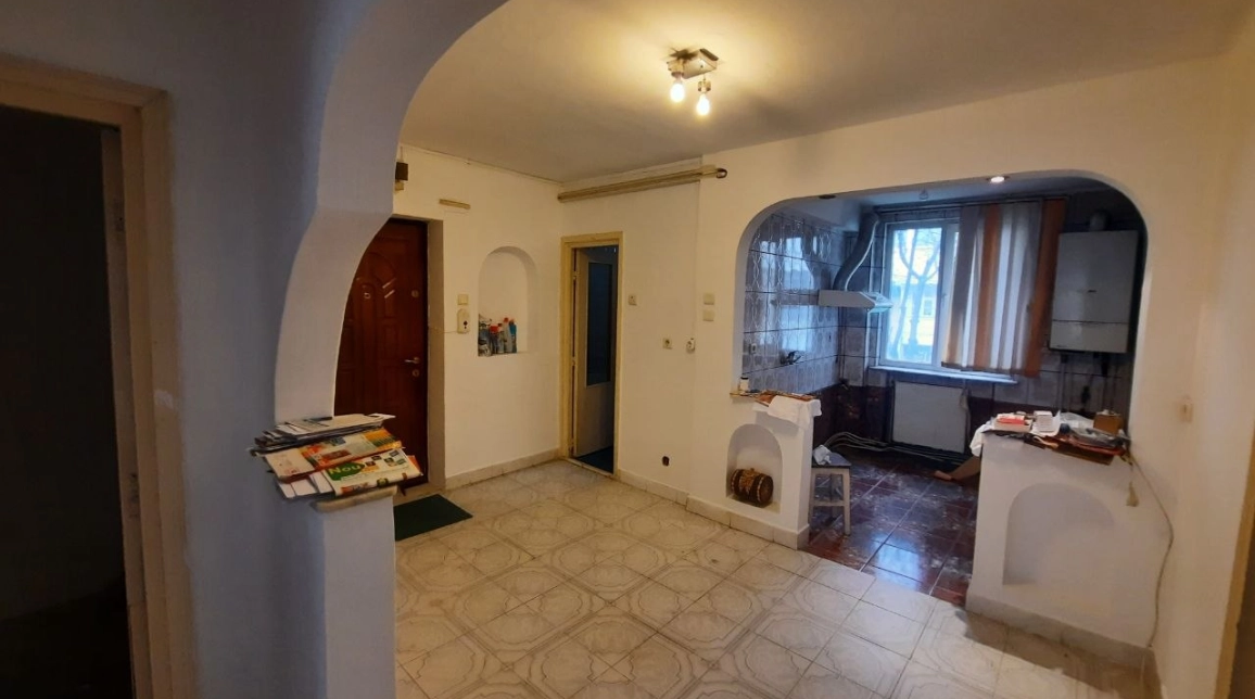 Oferta Apartament, 3 camere decomandat, 65 mp, Precista, de vanzare,  Profi / Scoala nr 10 imagine 1