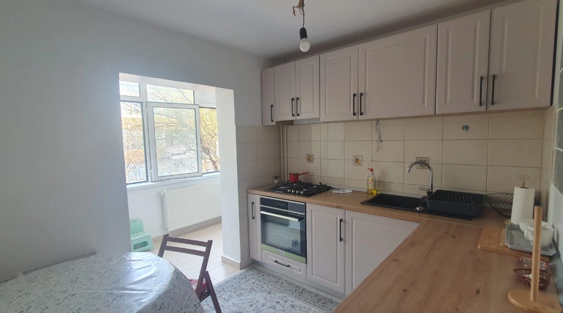 Oferta Apartament, 3 camere decomandat, 72 mp, Nicolina, de vanzare,  PRIMA STATIE, NICOLINA 2 imagine 1
