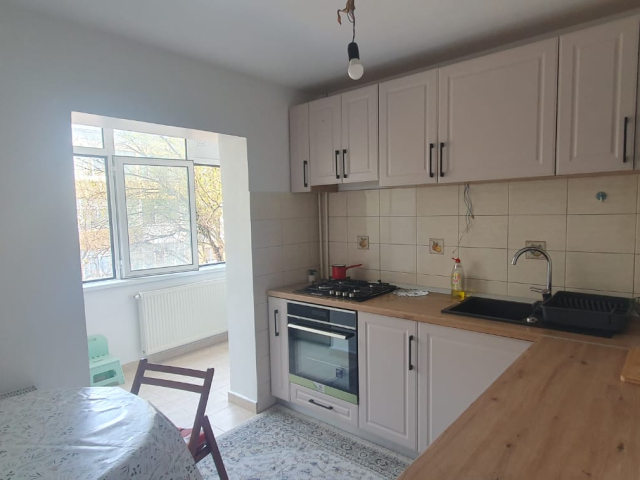Apartament, 3 camere  decomandat,  72 mp, Nicolina, de vanzare,  (PRIMA STATIE , NICOLINA 2) 162171