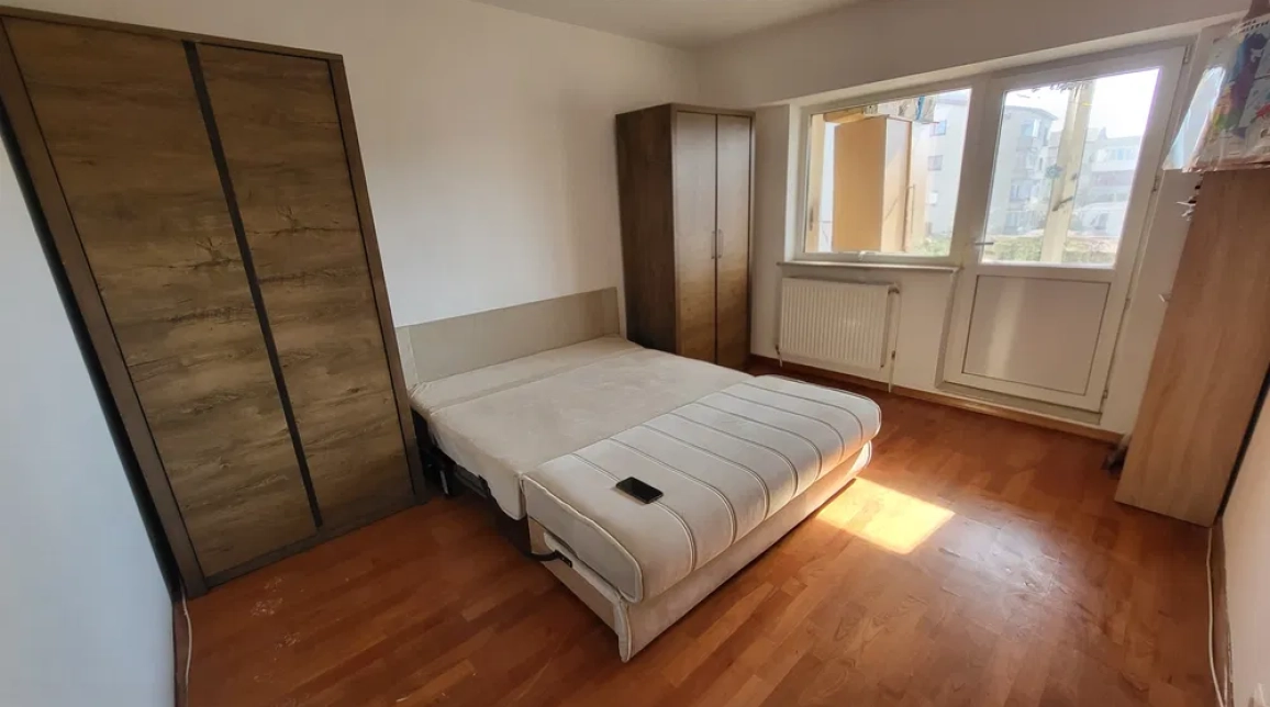 Oferta Calea Romanului apartament 95 mp, 4 camere, decomandat, de vanzare imagine 5