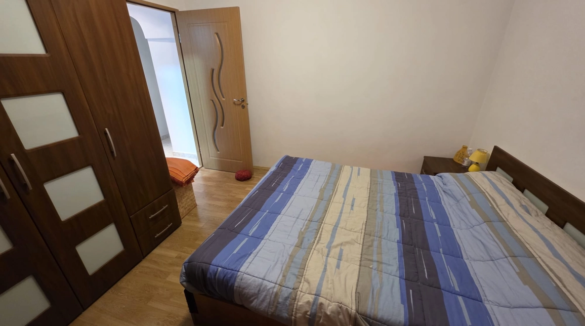 Oferta Alexandru cel Bun apartament 53 mp, 2 camere, decomandat, de vanzare,  Piata Alexandru imagine 2
