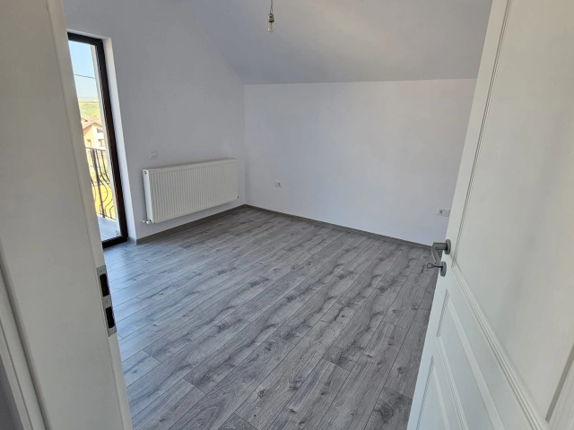 Apartament 4 camere - Horpaz