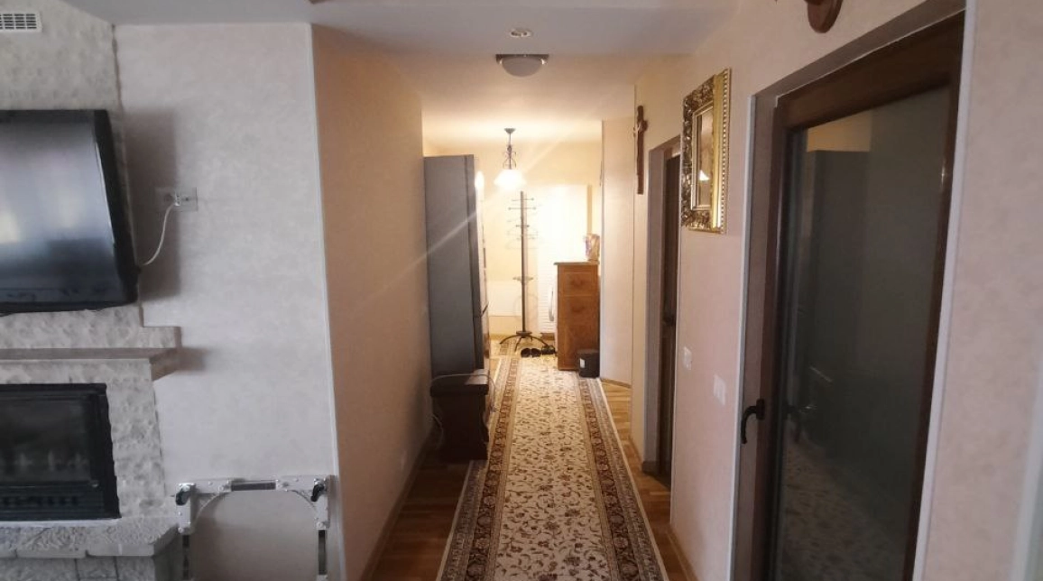 Oferta Alexandru cel bun (Jud. Neamt) casa 340 mp, 7 camere, de vanzare,  Bistrita imagine 15