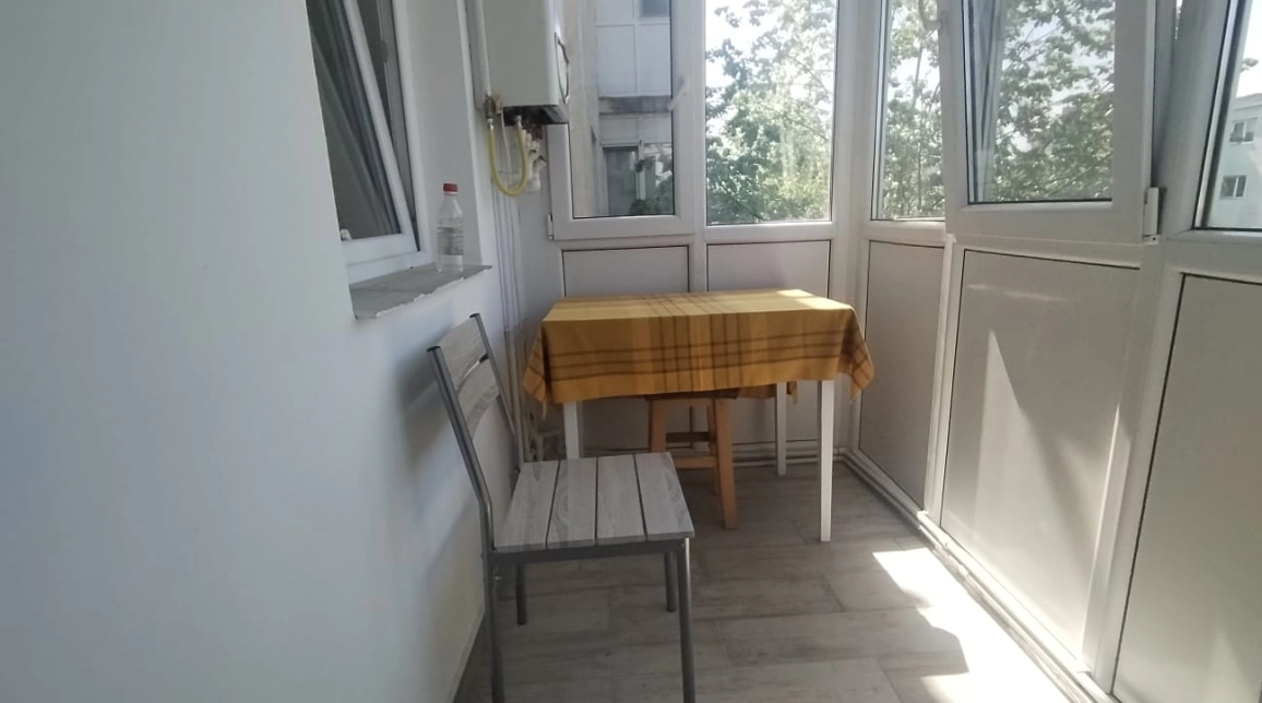 Oferta Apartament, 2 camere decomandat, 55 mp, Podul de Fier, de inchiriat,  Mega Image imagine 9