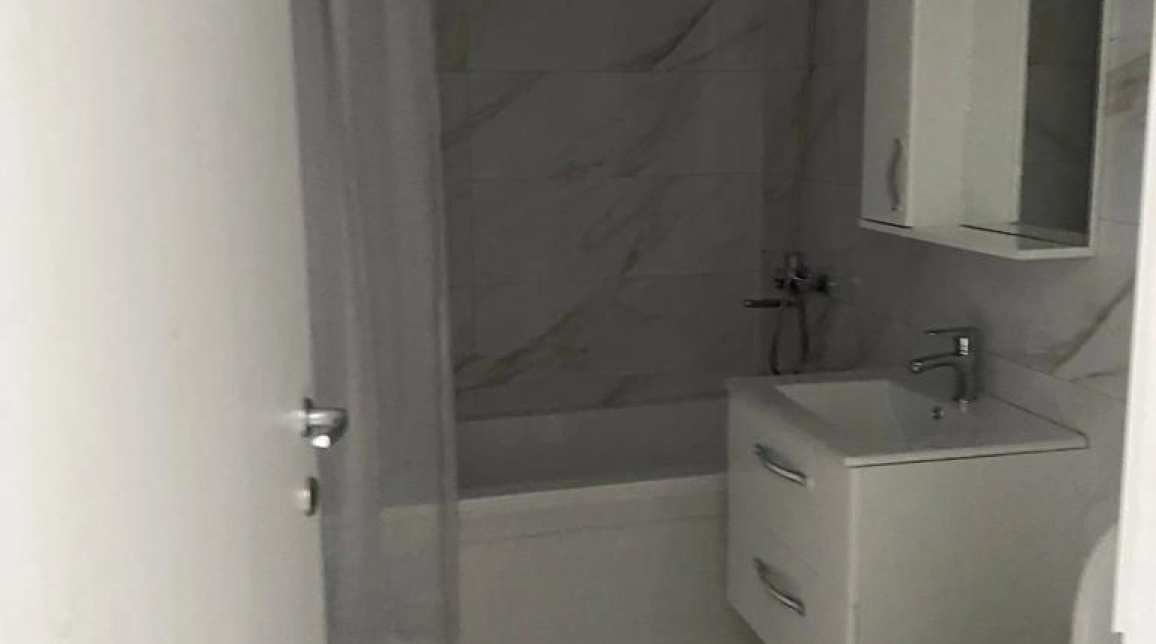 Oferta Visani apartament 42 mp, 1 camera, decomandat, de inchiriat,  Excentric Residence imagine 5