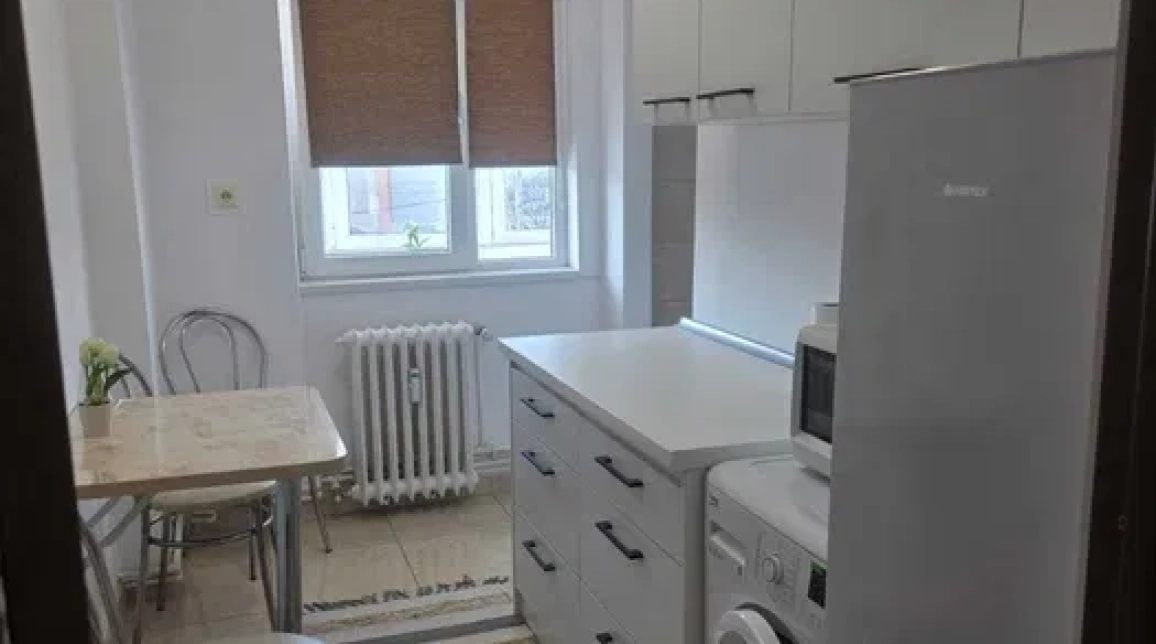 Oferta De inchiriat apartament, 1 camera, decomandat, 40 mp, Podu Ros,  Banca Transilvania imagine 1