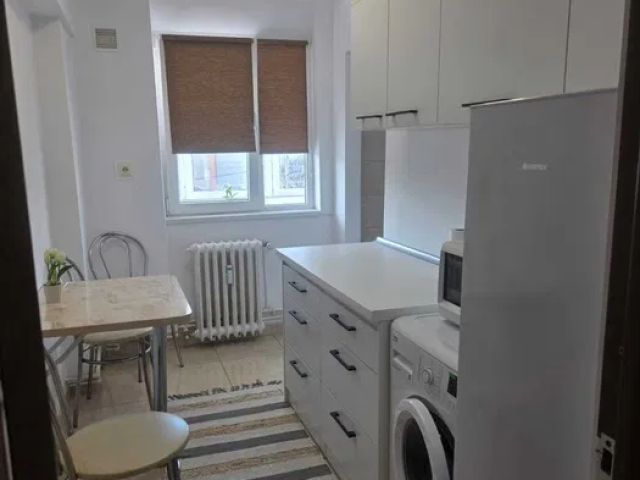 De inchiriat apartament, 1 camera,  decomandat,  40 mp, Podu Ros,  (Banca Transilvania) 162187