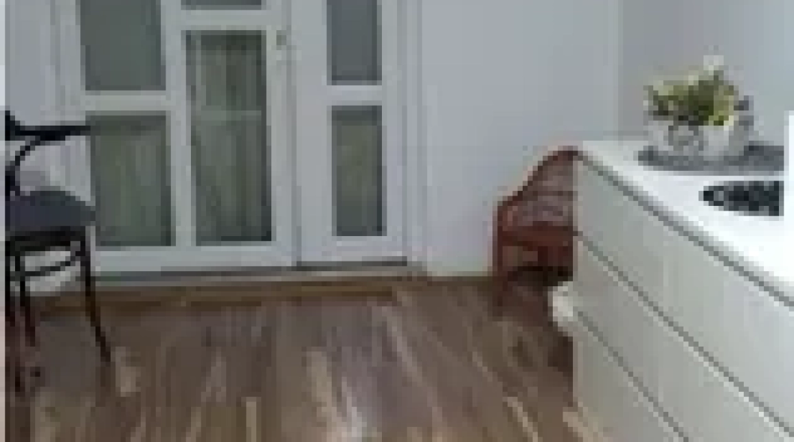 Oferta 5 camere, decomandat, 104 mp, de vanzare apartament in zona Central imagine 2