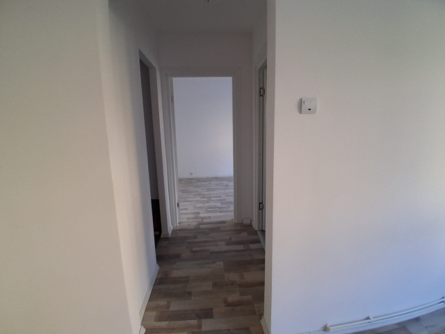 Central apartament  50 mp, 2 camere,  semidecomandat, de vanzare,  (Scoala Titu Maiorescu) 161779