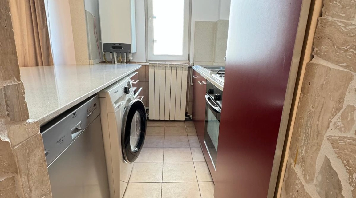 Oferta Apartament de vanzare, 4 camere, semidecomandat, 64 mp, Mircea cel Batran,  Complex Mircea cel Batran imagine 9
