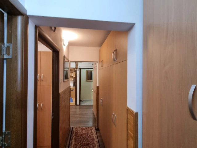 Apartament 3 camere - Nicolina
