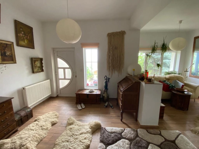 Apartament 4 camere - Bucium