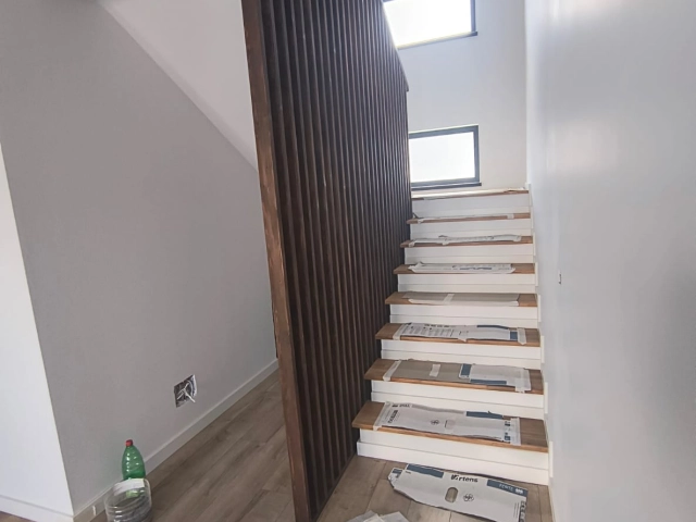 Apartament 4 camere - Valea Adanca