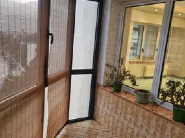 2 camere,  decomandat,  114 mp, de inchiriat apartament in zona Central,   161098