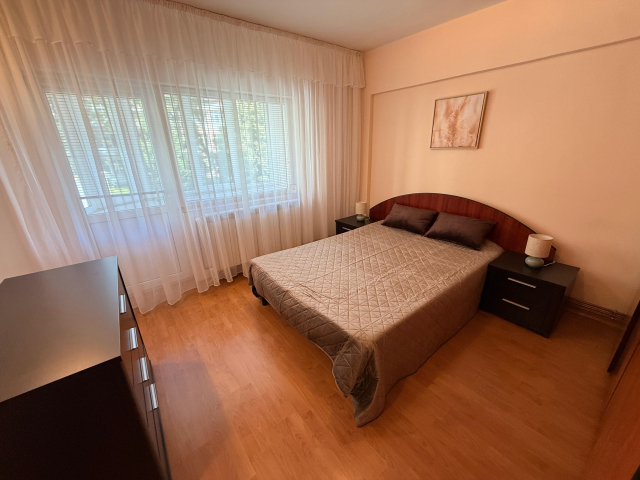 Apartament de inchiriat, 4 camere,  decomandat,  100 mp, Pacurari,  (Moara de Foc) 163300
