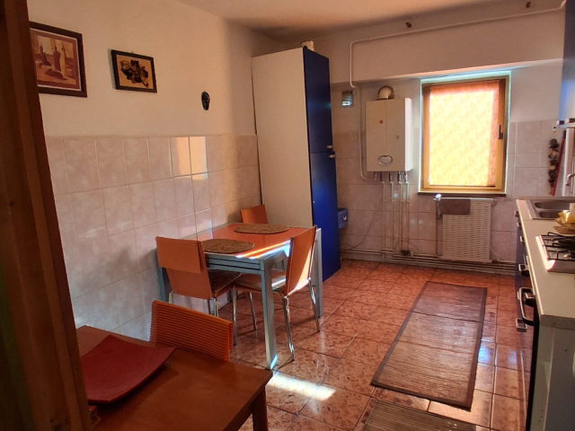 Apartament, 2 camere  decomandat,  56 mp, Nicolina, de inchiriat,  (Pizza Nico) 163366