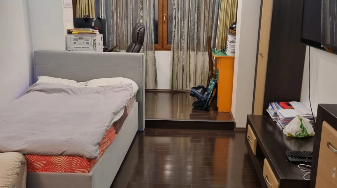 Oferta Apartament, 3 camere semidecomandat, 65 mp, Podu Ros, de vanzare,  sens giratoriu imagine 3