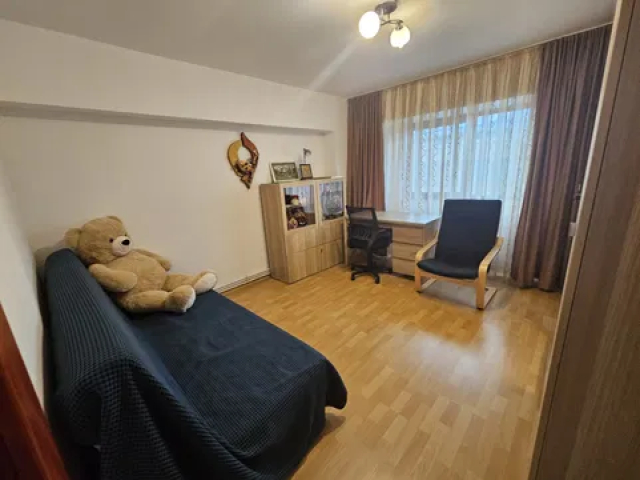 Apartament de vanzare, 2 camere,  decomandat,  67 mp, Calea Romanului,   159345