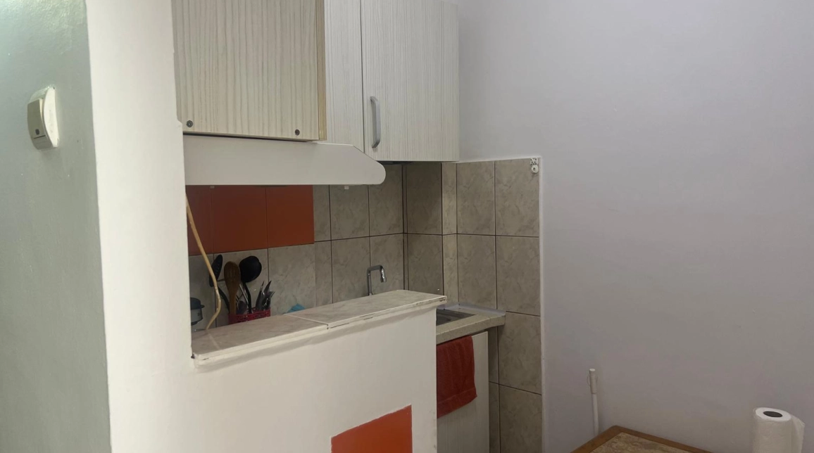Oferta Apartament, 1 camera decomandat, 27 mp, Podu Ros, de vanzare,  Bld Socola imagine 5