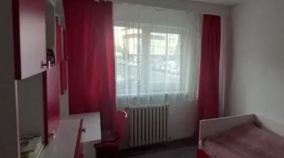 Oferta 5 camere, decomandat, 104 mp, de vanzare apartament in zona Central imagine 1