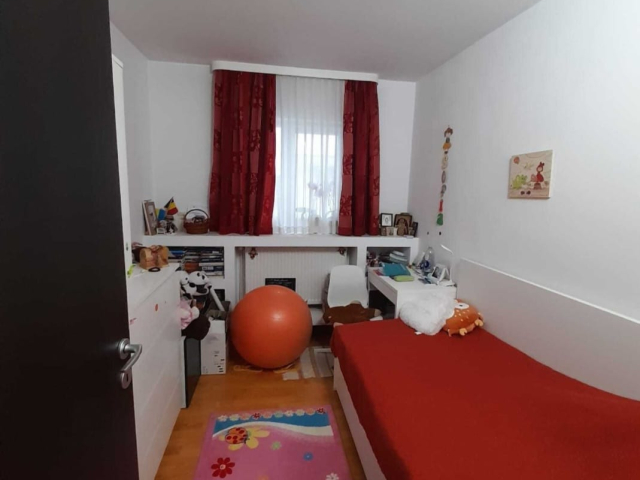 3 camere,  semidecomandat,  53 mp, de vanzare apartament in zona Dacia,  (Bicaz) 162073