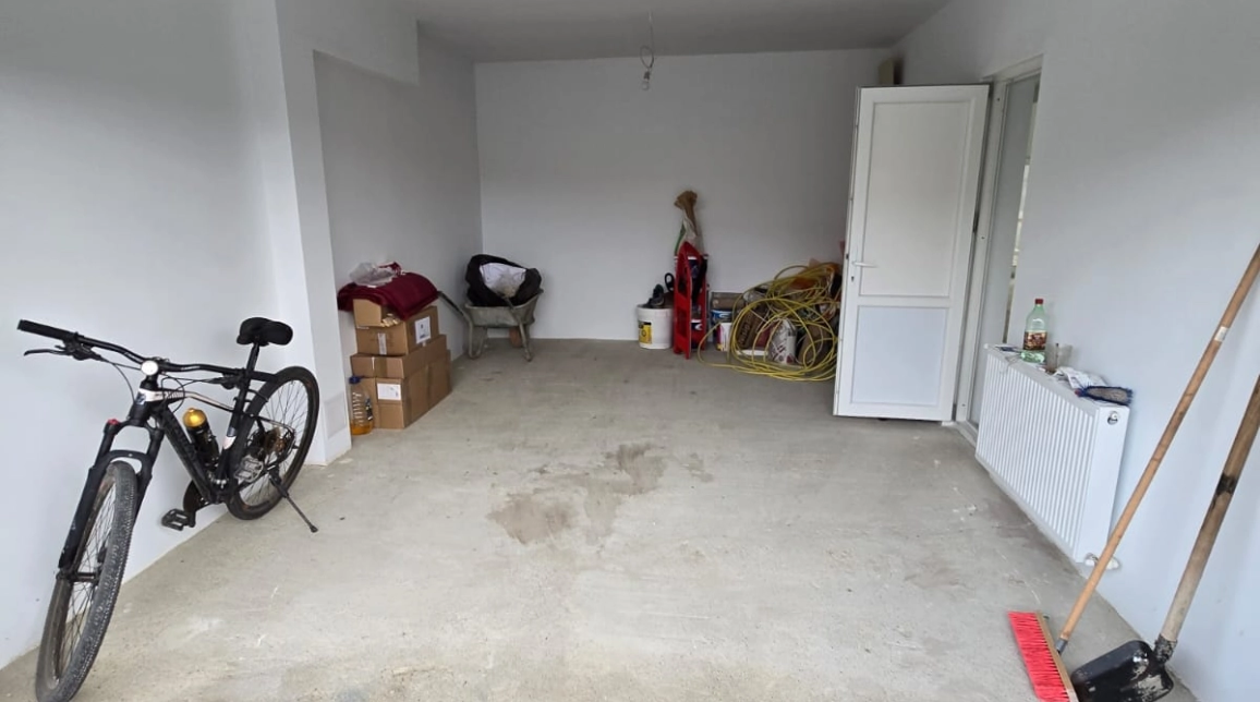 Oferta Valea Adanca casa 230 mp, 5 camere, de vanzare,  mai jos de 5 drumuri imagine 3