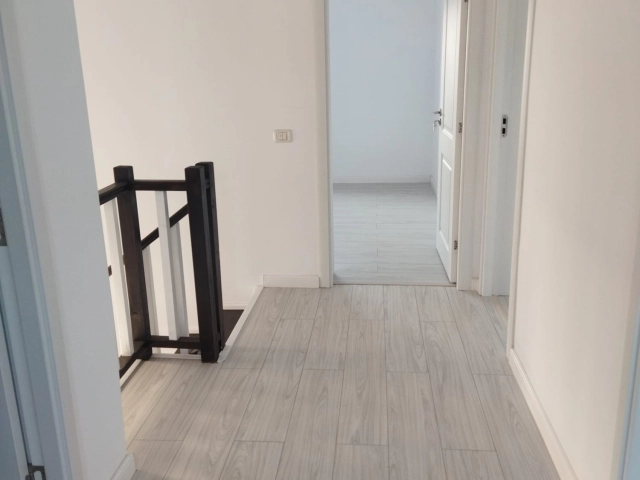 Apartament 5 camere - Valea Lupului