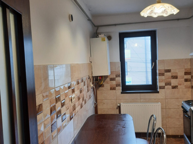 Central apartament  45 mp, 2 camere,  semidecomandat, de inchiriat,  (Pallas Campus ) 162469