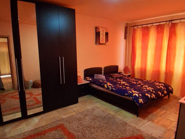 Apartament, 2 camere  decomandat,  56 mp, Nicolina, de inchiriat,  (Pizza Nico) 163366