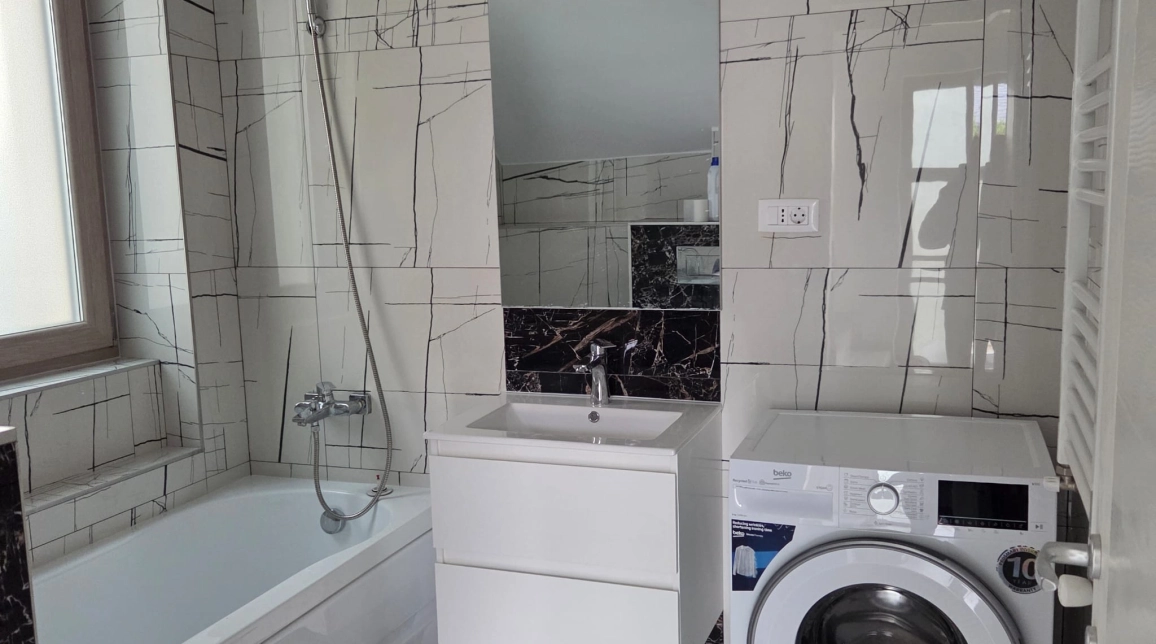 Oferta Casa, 4 camere , 115 mp, Popas Pacurari, de inchiriat,  Str Victoriei imagine 2