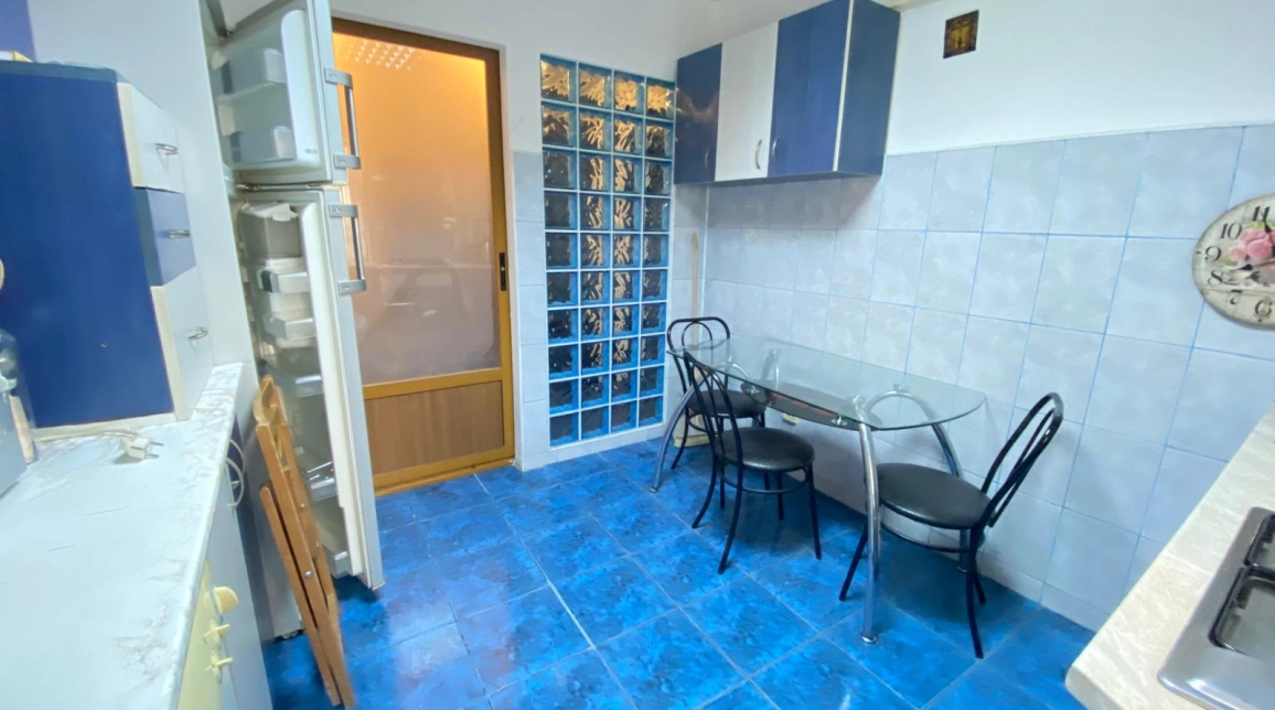 Oferta De vanzare apartament, 3 camere, semidecomandat, 66 mp, Podu Ros,  Bld Socola imagine 12