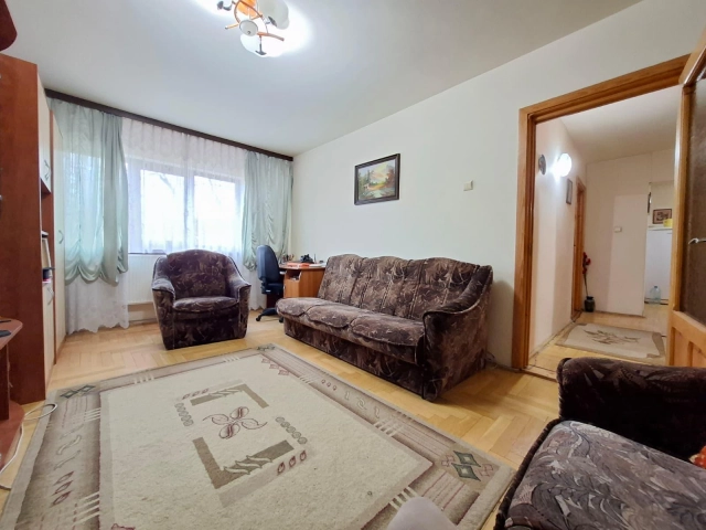 Apartament 3 camere - Nicolina