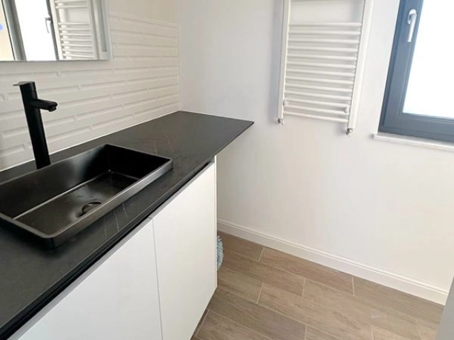 Apartament 4 camere - Miroslava