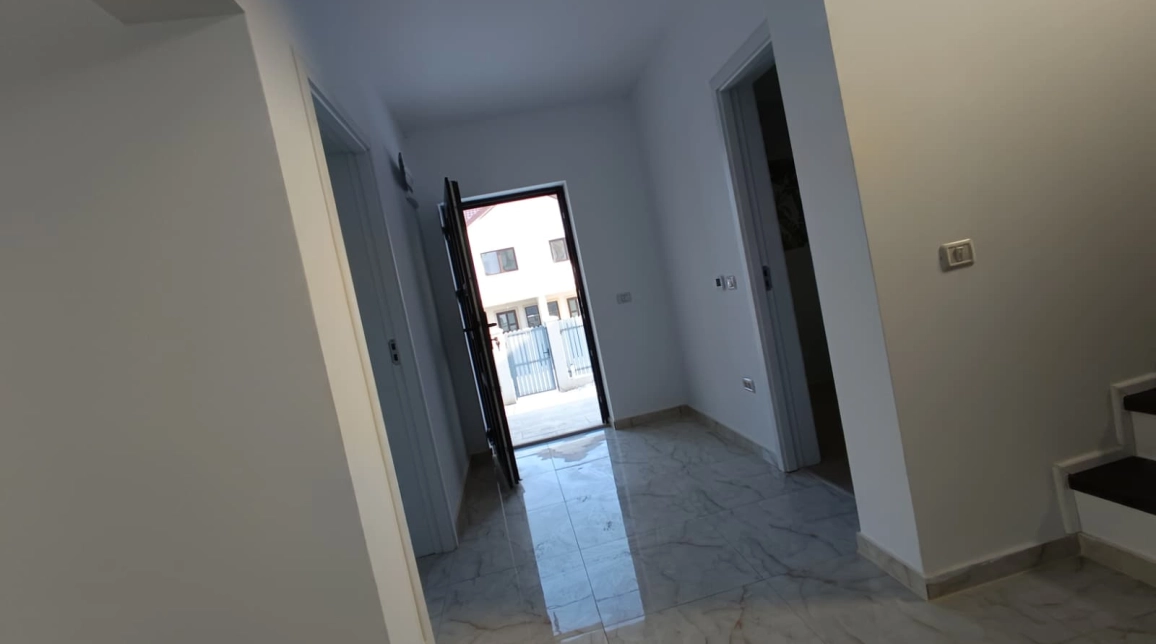 Oferta Valea Lupului casa 130 mp, 5 camere, de vanzare,  ANTIBIOTICE- RESTAURANT IRISS imagine 6