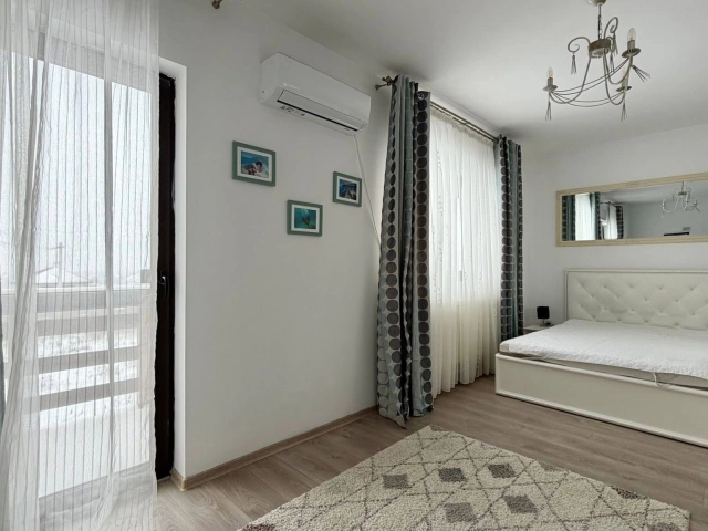 Apartament 3 camere - Valea Adanca