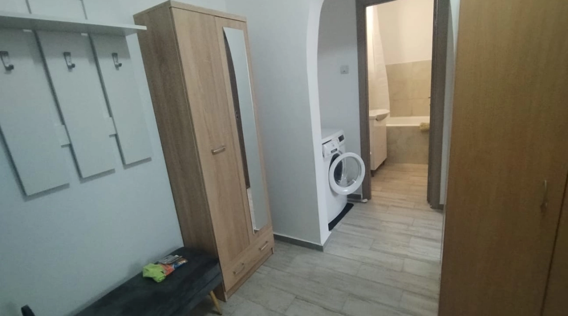 Oferta Apartament, 2 camere decomandat, 55 mp, Podul de Fier, de inchiriat,  Mega Image imagine 7