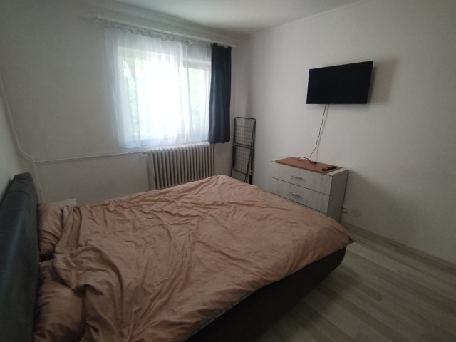 1 camera,  decomandat,  30 mp, de inchiriat apartament in zona Metalurgie,  (Profi) 162383