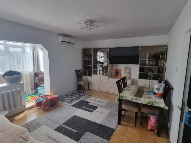 Apartament 3 camere - Nicolina