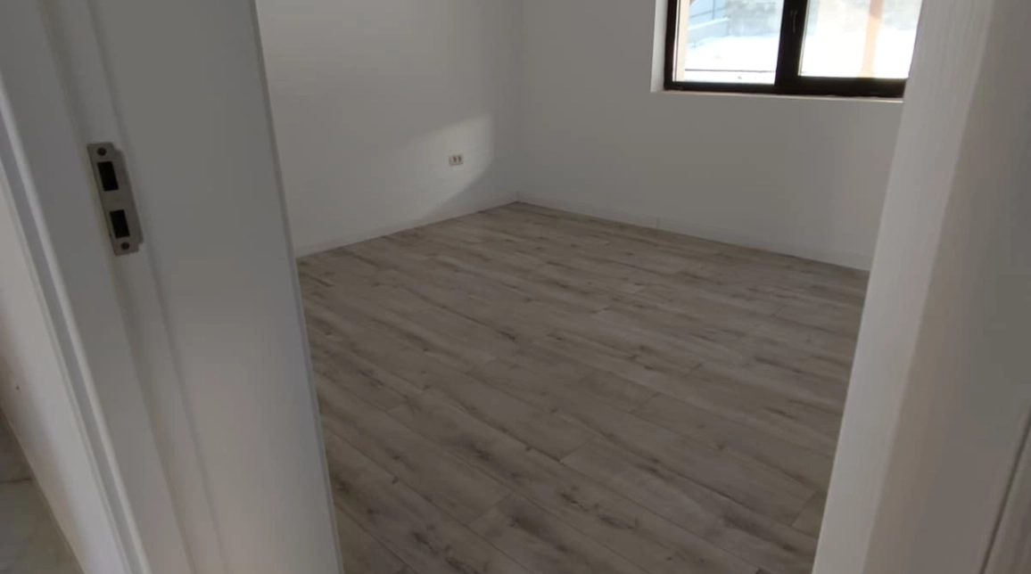 Oferta Valea Lupului casa 130 mp, 5 camere, de vanzare,  ANTIBIOTICE- RESTAURANT IRISS imagine 9