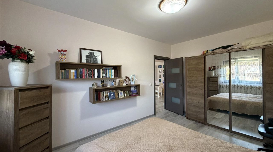 Oferta 3 camere, 94 mp, de vanzare casa in zona Tomesti,  inainte de biserica imagine 12