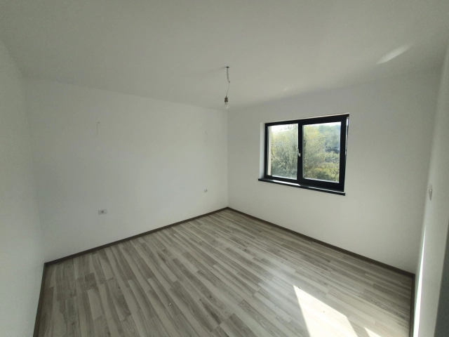 Apartament 4 camere - Valea Lupului