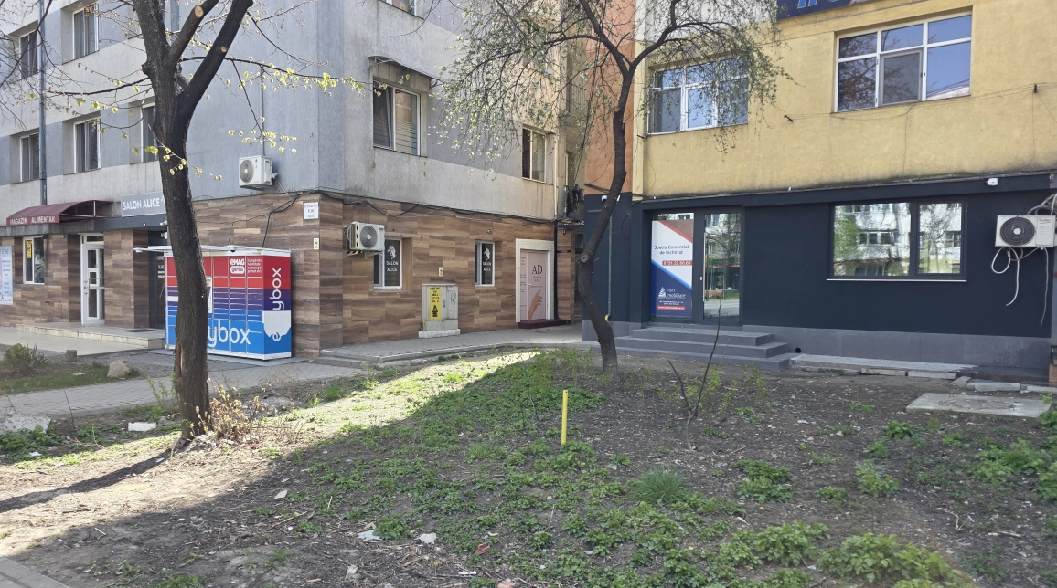 Oferta Spatiu comercial de inchiriat Podu Ros - Piata Nicolina  97mp  imagine 2
