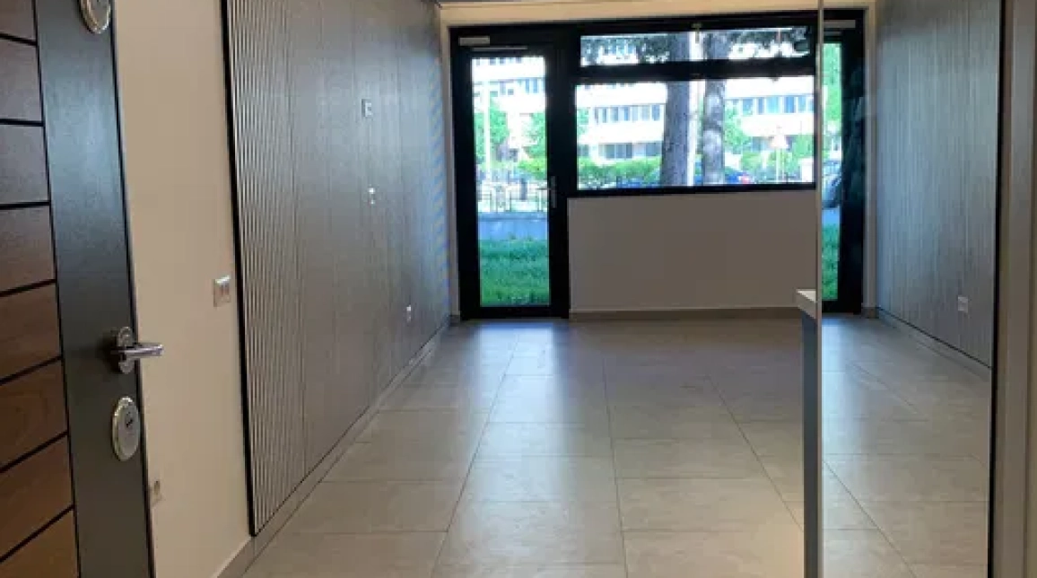 Oferta Spatiu comercial de inchiriat Central Unic 26mp  imagine 2