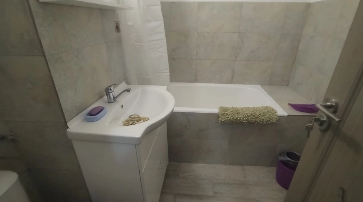 Oferta Apartament, 2 camere decomandat, 55 mp, Podul de Fier, de inchiriat,  Mega Image imagine 8