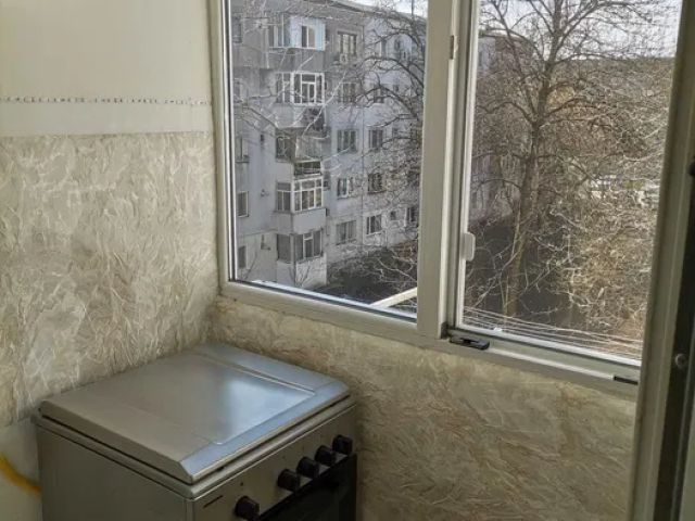 Apartament, 2 camere  semidecomandat,  35 mp, Podu Ros, de inchiriat,  (Scoala Titu Maiorescu) 162106