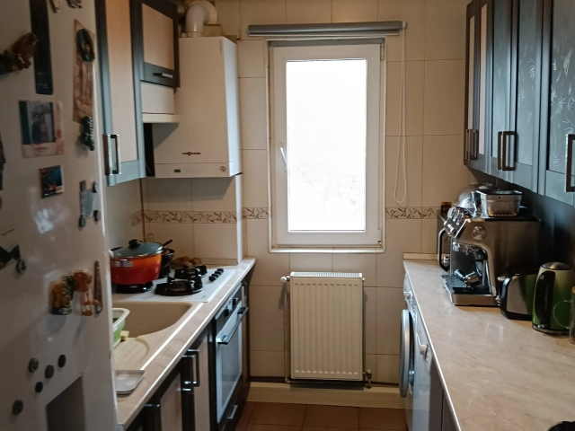 Apartament 3 camere - Podu Ros