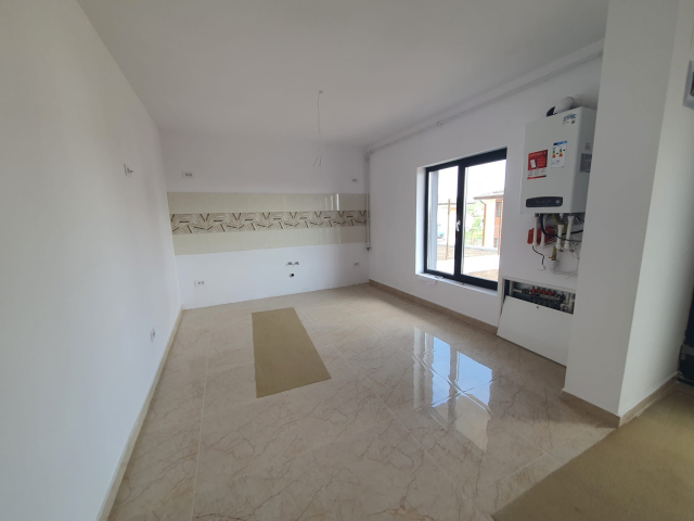 Apartament nou de vanzare, 3 camere,  decomandat,  80 mp, CUG,  (Valea Adanca - gradina si parcare proprie) 162180