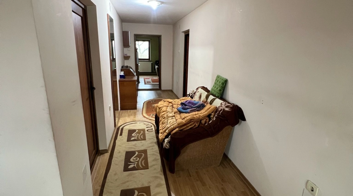 Oferta Valea Ursului casa 200 mp, 4 camere, de vanzare,  dupa Rond imagine 5
