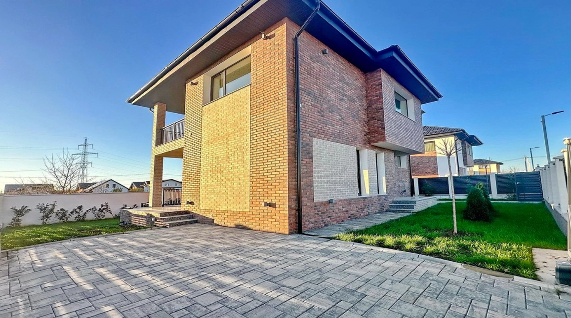 Oferta De vanzare casa, 4 camere, 120 mp, Miroslava,  Alin Automobile imagine 2