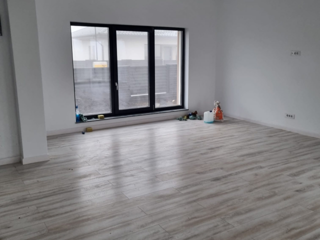 Casa de vanzare, 4 camere,  132mp, Miroslava,  (Alin Automobile) 161250